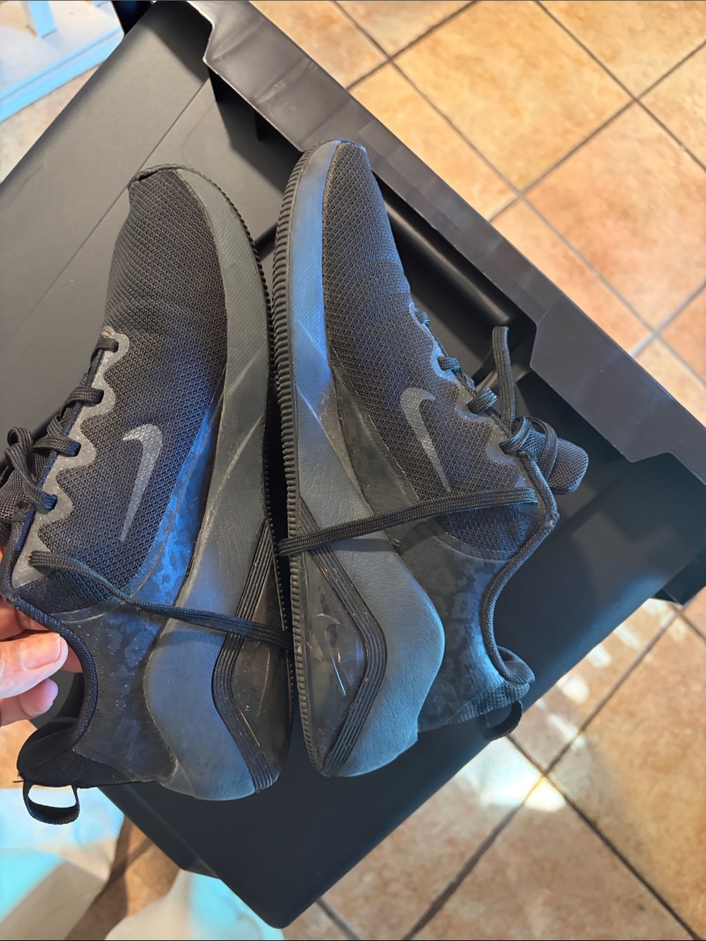 Nike Black  Women Breathable Mesh Athletic Sneakers